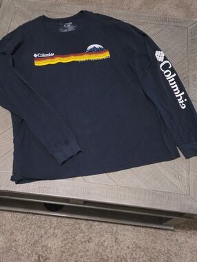 Columbia Men's Long Sleeve Tee in Navy with Sunset Stripe Graphic